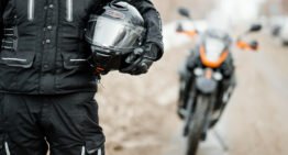 Ako si vybrať správne vybavenie na motorku: Bezpečnosť a komfort na prvom mieste